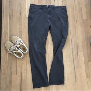 Goodfellow 40x34 chino in grey